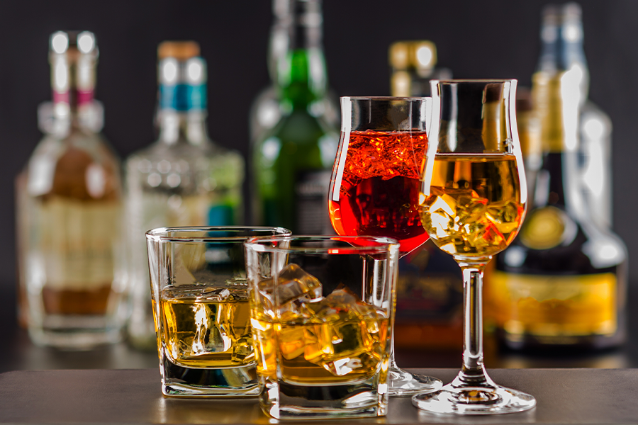 Likörauswahl im Markt