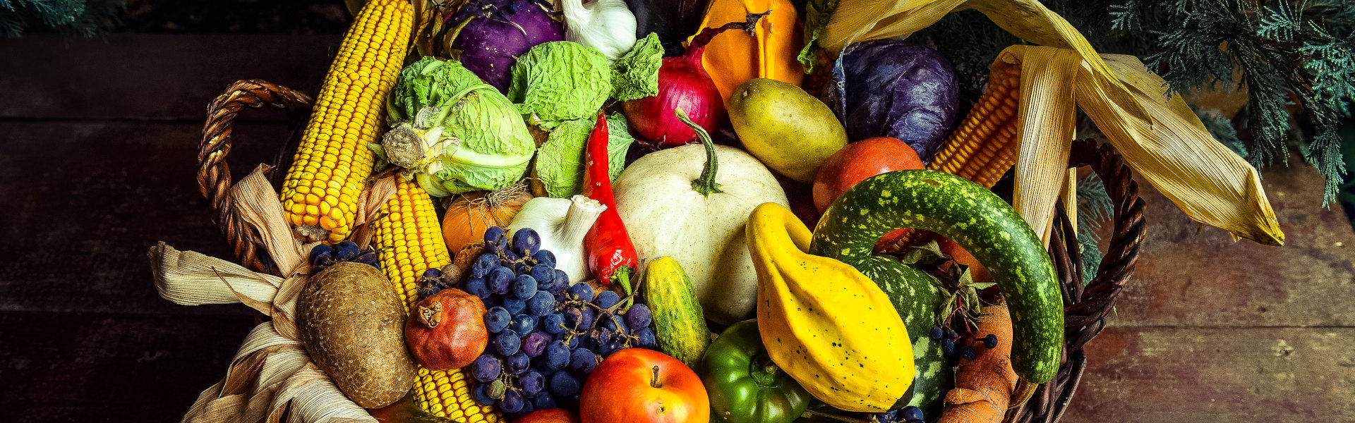 EDEKA Schroellkamp Krummhoern Gemüse und Obst im Korb 1